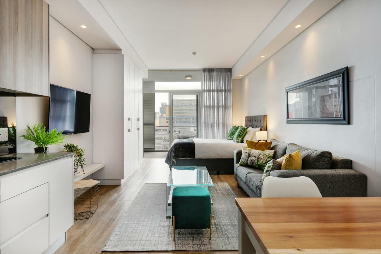 Backup-power Eco Balcony Near Table Mountain * Cape Town